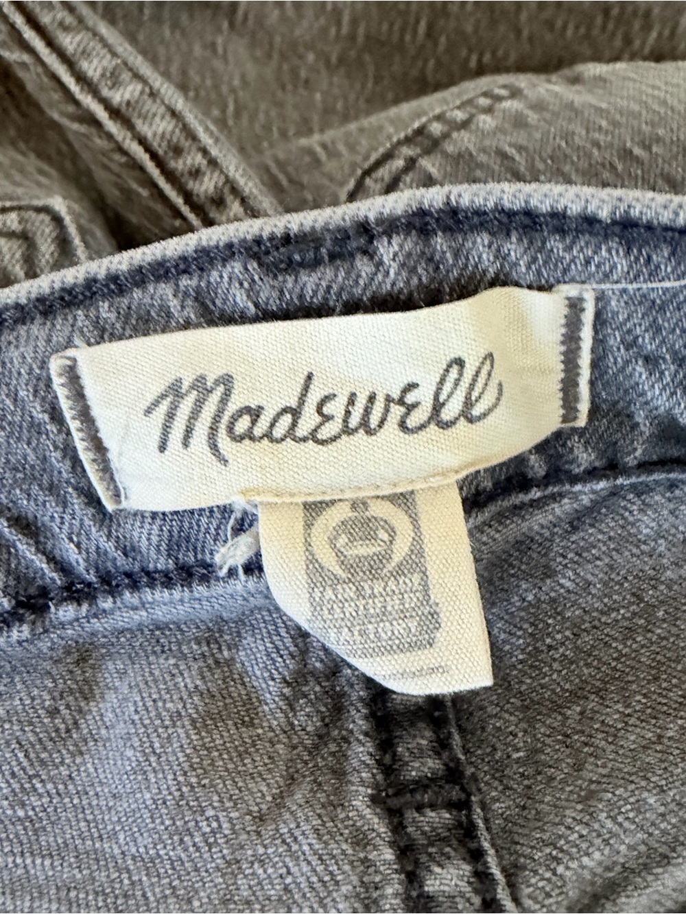 Madewell The Perfect Vintage Straight Jeans - Picture 7 of 8